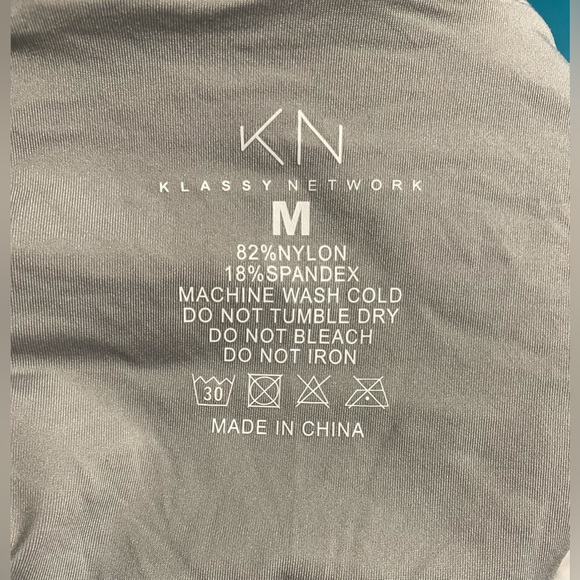 Klassy Network Halter Brami Crop, Grey - Picture 3 of 4